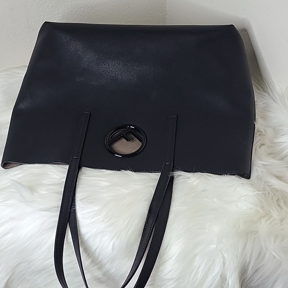 💯 Authentic  Fendi Black Tote Handbag 🍀 - Picture 10 of 17